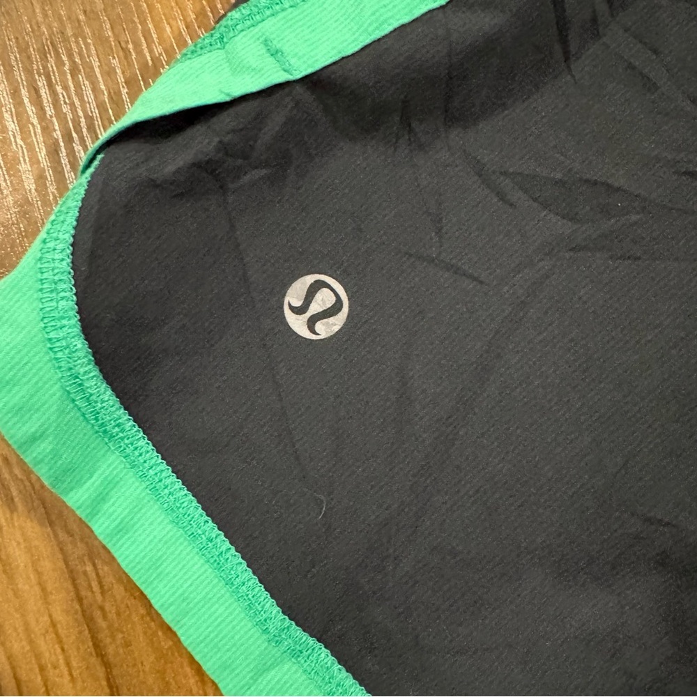 Lululemon Groovy Run Short *4-way Stretch - Picture 3 of 4